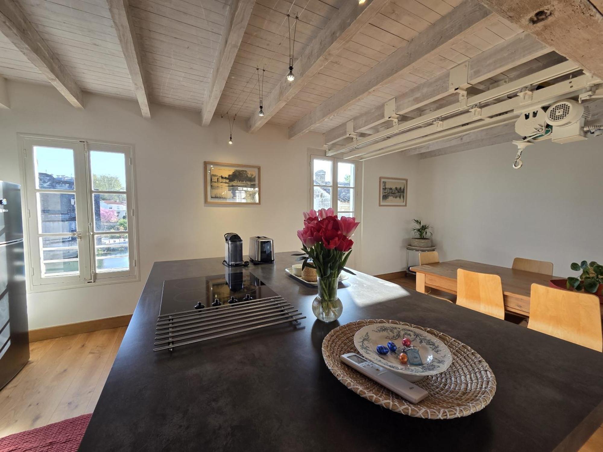 자르나크 Quai 3 Loft Moderne Et Lumineux Les Pieds Dans L'Eau 아파트 객실 사진